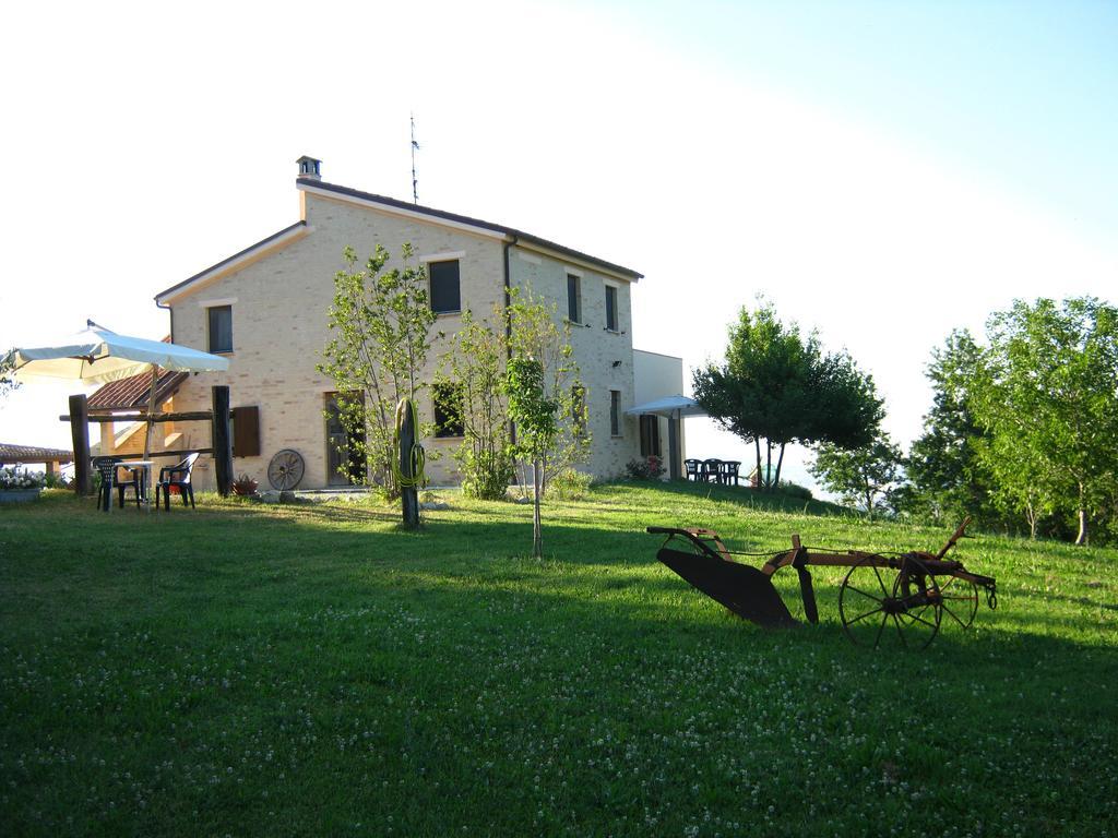 Apartamento BB Fonterrante Monterubbiano Habitación foto